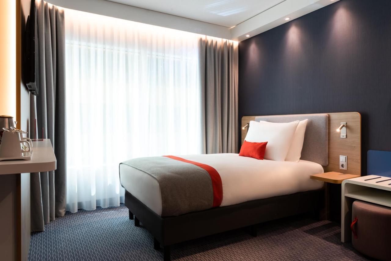 Holiday Inn Express - Almere By Ihg Экстерьер фото