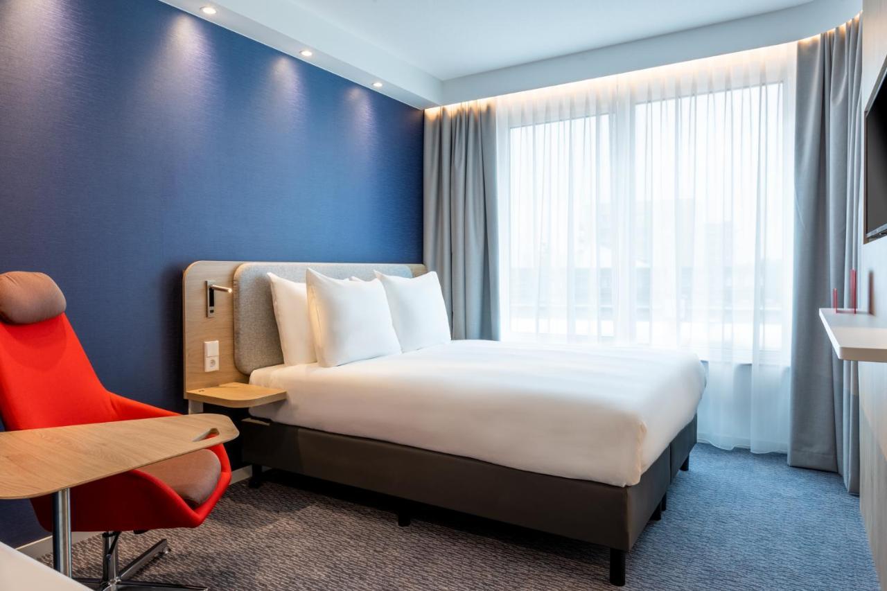 Holiday Inn Express - Almere By Ihg Экстерьер фото