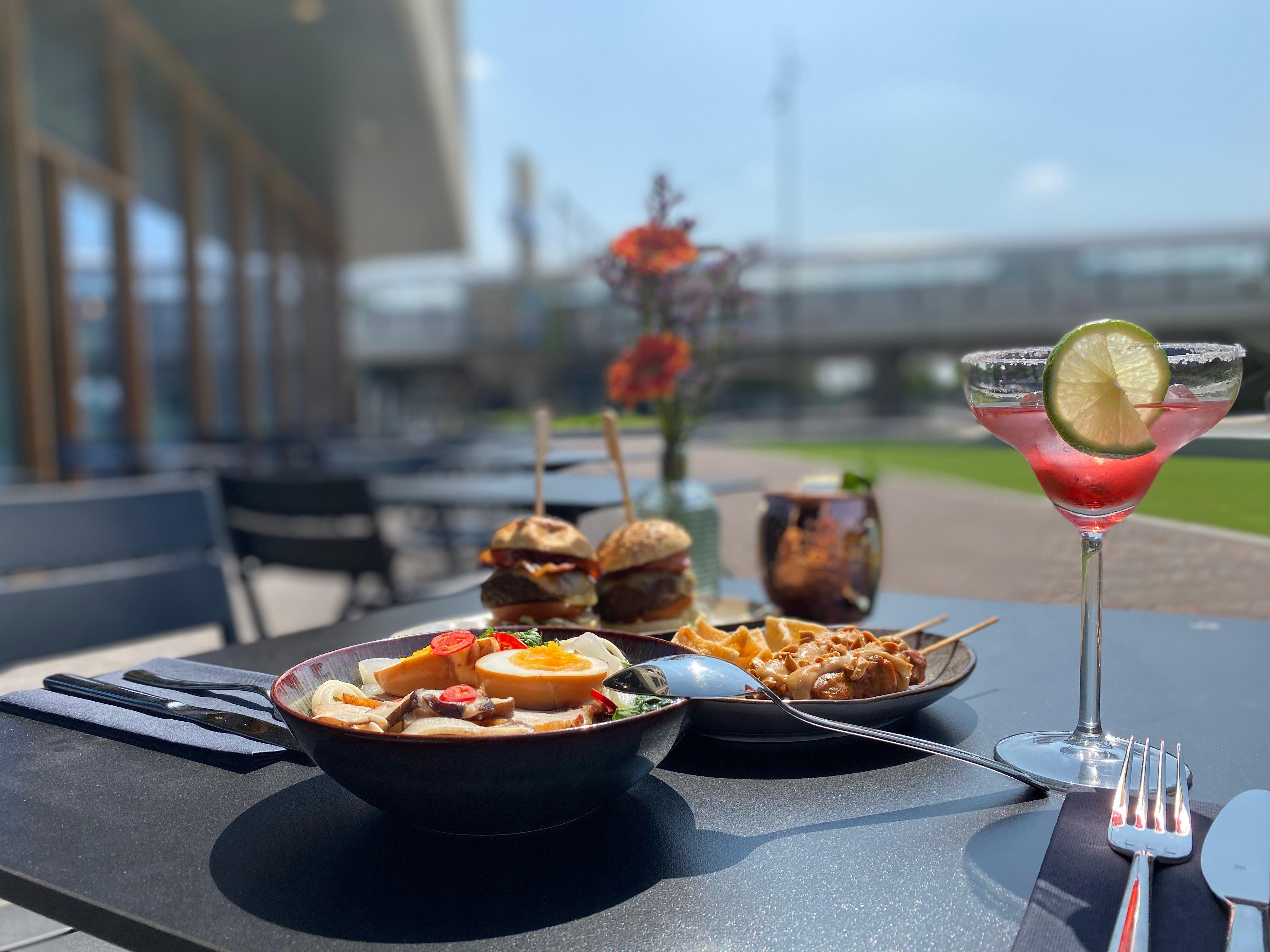 Holiday Inn Express - Almere By Ihg Экстерьер фото